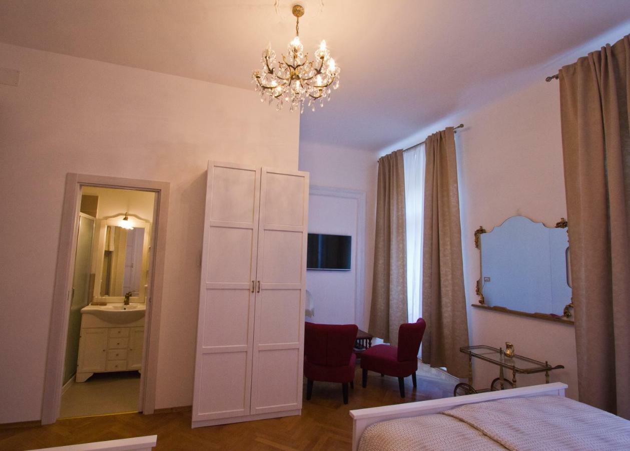 Golden Rooms Bed & Breakfast Trieszt Kültér fotó
