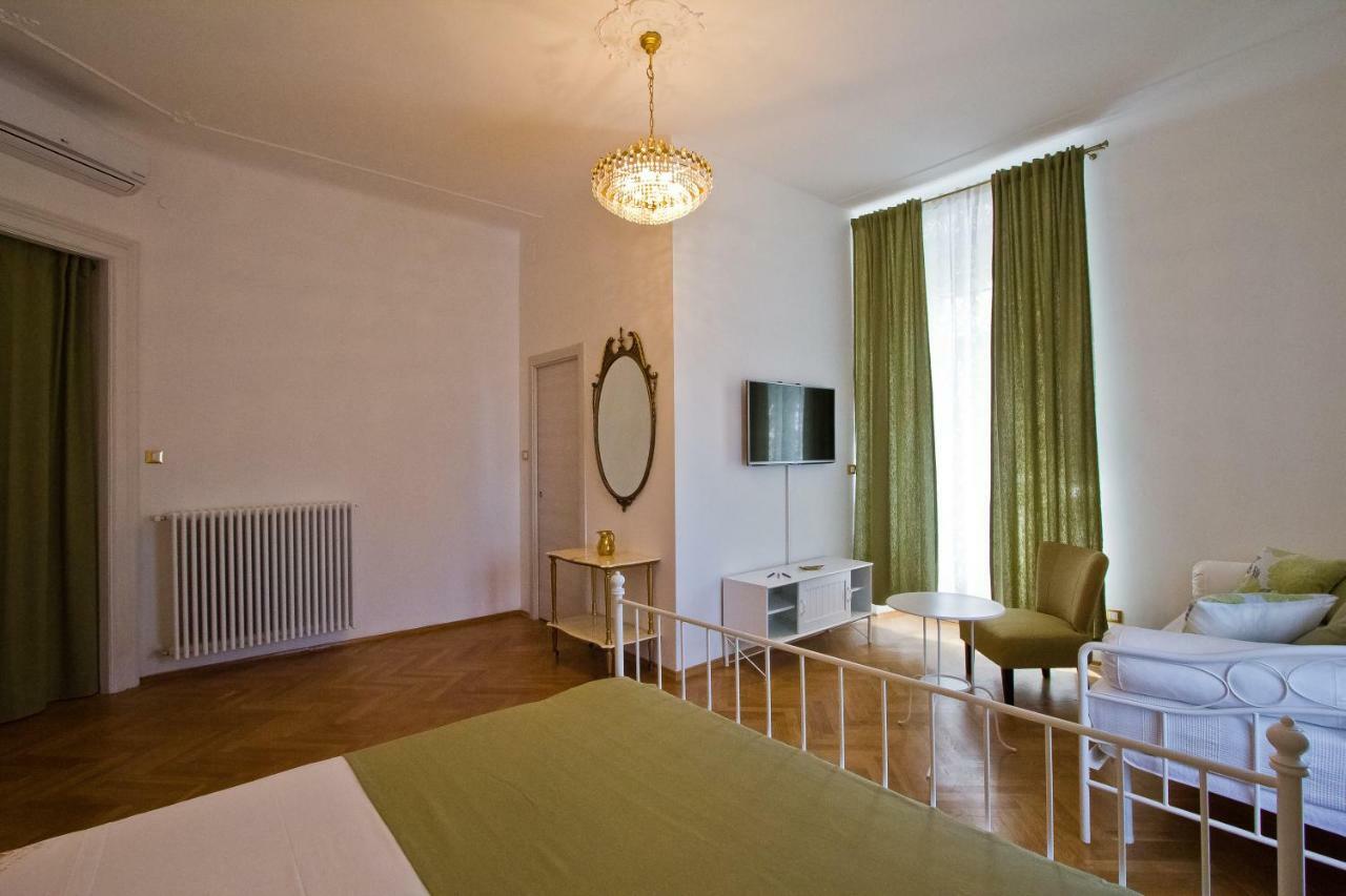 Golden Rooms Bed & Breakfast Trieszt Kültér fotó